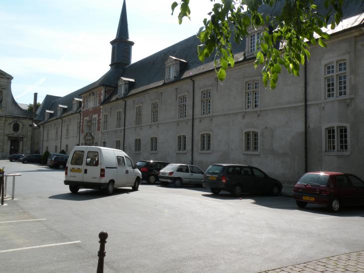  Ancien collège des Jésuites
